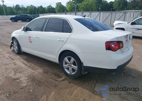 2008 Volkswagen Jetta Se/Sel from USA, damaged, VIN 3VWRM71K28M003718